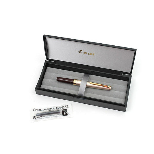 Pilot Elite E95S Fountain Pen - Deep Red - 14k Gold - Fine Nib image 2